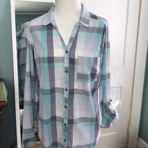 Columbia Women’s Plaid Woven Shirt, Large